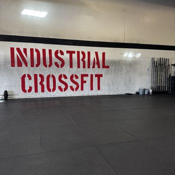 Industrial Crossfit - Back wall of the gym - Gyms Near Me - Vancouver, Washington Industrial Crossfit - Back wall of the gym - Gyms Near Me - Vancouver, Washington