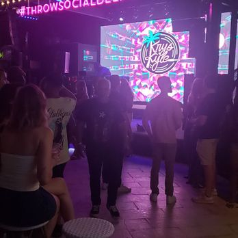 Throw Social - Delray Beach - DJ and dance floor - Music Venues Near Me - Delray Beach, Florida Throw Social - Delray Beach - DJ and dance floor - Music Venues Near Me - Delray Beach, Florida