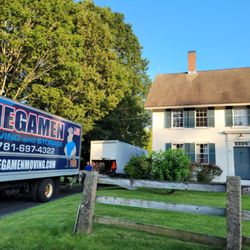 Megamen Moving & Storage - Quick trip to New Hampshire. Love these old colonial houses.