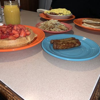 Emily's Pancake House - Breakfast is served - Breakfast & Brunch Near Me - Beach Park, Illinois Emily's Pancake House - Breakfast is served - Breakfast & Brunch Near Me - Beach Park, Illinois