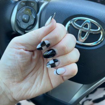 Lux Nails - This is two weeks of grow out but they still look so good! Going in to get a fill today and new design. 100% recommend! - Nail Salons Near Me - Vancouver, Washington Lux Nails - This is two weeks of grow out but they still look so good! Going in to get a fill today and new design. 100% recommend! - Nail Salons Near Me - Vancouver, Washington