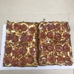 Little Caesars - Awsm stuff crust deep dish