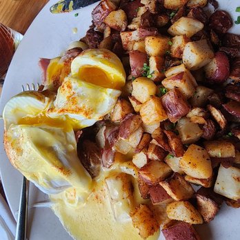 Fresko - Paris Benedict - New American Near Me - Des Moines, Iowa