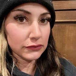 Lash and Brow Bar - Eyelashes