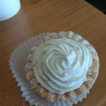 Trafiq Cafe & Bakery - London fog tart - Cafes Near Me - Vancouver, British Columbia Trafiq Cafe & Bakery - London fog tart - Cafes Near Me - Vancouver, British Columbia