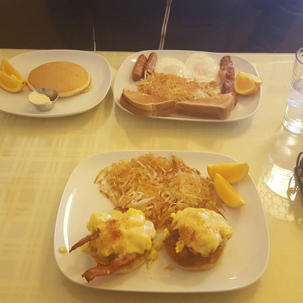 Café 8 - The whole table. Hmhmhmhmhmhmh i had such a great experience. I came on a thursday at 945am. - Cafes Near Me - White Rock, British Columbia Café 8 - The whole table. Hmhmhmhmhmhmh i had such a great experience. I came on a thursday at 945am. - Cafes Near Me - White Rock, British Columbia