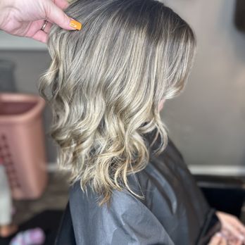 You're So Fine Salon - Reverse balayage - Hair Salons Near Me - Fort Worth, Texas You're So Fine Salon - Reverse balayage - Hair Salons Near Me - Fort Worth, Texas