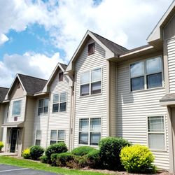 Willow Wood Apartment Homes - Building Exterior