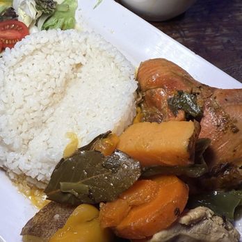 Los Yeyos - Chicken stew - Puerto Rican Near Me - San Juan, Puerto Rico Los Yeyos - Chicken stew - Puerto Rican Near Me - San Juan, Puerto Rico