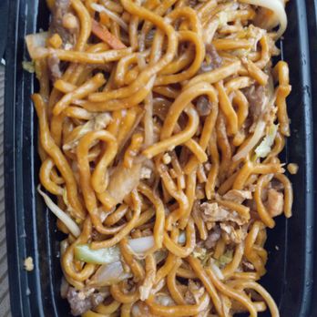 Lucky House - Combination lo mein - Sushi Bars Near Me - Allen, Texas Lucky House - Combination lo mein - Sushi Bars Near Me - Allen, Texas