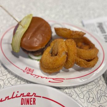 Sunliner Diner - The Double Onion Rings - Diners Near Me - Pigeon Forge, Tennessee Sunliner Diner - The Double Onion Rings - Diners Near Me - Pigeon Forge, Tennessee