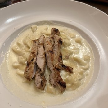Sergio Caffe - half portion fettucini alfredo with chicken - Italian Near Me - Grass Valley, California Sergio Caffe - half portion fettucini alfredo with chicken - Italian Near Me - Grass Valley, California