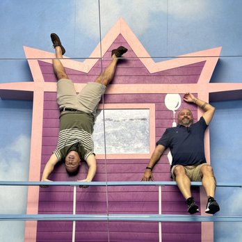 Paradox Museum - Museums Near Me - Miami, Florida
