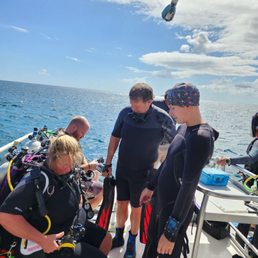 Attentive Care from Dive Master Serenity Attentive Care from Dive Master Serenity