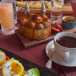 Monkey bread, good strong coffee and yummy cocktails!