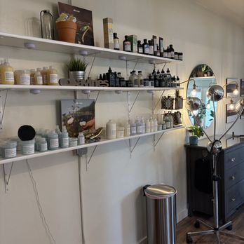 Glow Salon - Hair Salons Near Me - Mount Shasta, California Glow Salon - Hair Salons Near Me - Mount Shasta, California