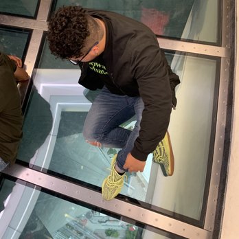 CN Tower - Glass Floor - Landmarks & Historical Buildings Near Me - Toronto, Ontario