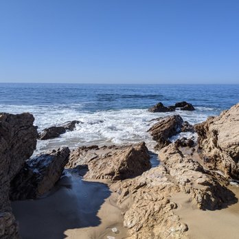 Crystal Cove State Beach - ocean + rocks - Beaches Near Me - Laguna Beach, California Crystal Cove State Beach - ocean + rocks - Beaches Near Me - Laguna Beach, California
