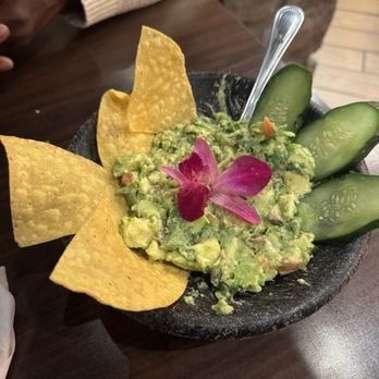 El Asadero - Guacamole - Mexican Near Me - Dayton, Ohio