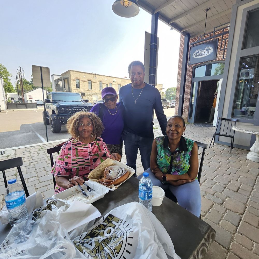 Richter Bakhaus - Family at the Bakhaus garden area - Coffee & Tea Near Me - Boerne, Texas Richter Bakhaus - Family at the Bakhaus garden area - Coffee & Tea Near Me - Boerne, Texas