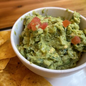 Paradise Park - Chips & Guac - Pizza Near Me - Chicago, Illinois Paradise Park - Chips & Guac - Pizza Near Me - Chicago, Illinois