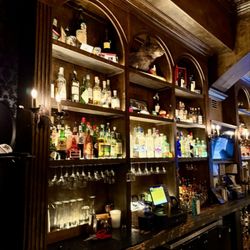 Atlas Bar