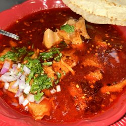 Quesadillas Lupita - Menudo con tortillas echas a mano!