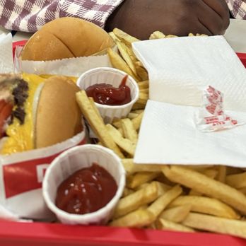 In-N-Out Burger - Our food took 30 minutes and everyone else's - Fast Food Near Me - San Leandro, California In-N-Out Burger - Our food took 30 minutes and everyone else's - Fast Food Near Me - San Leandro, California