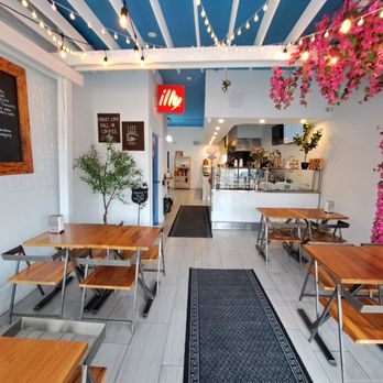Yaya’s Cafe & Loukoumades - Interior - Cafes Near Me - Toronto, Ontario Yaya’s Cafe & Loukoumades - Interior - Cafes Near Me - Toronto, Ontario