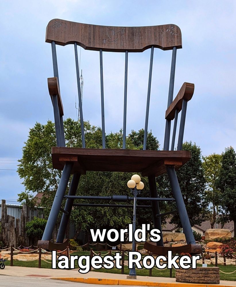 WORLD’S LARGEST ROCKING CHAIR - Updated December 2025 - 113 Photos & 37 ...