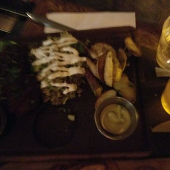 Tanner Smiths - Cocktail Bars Near Me - New York, New York