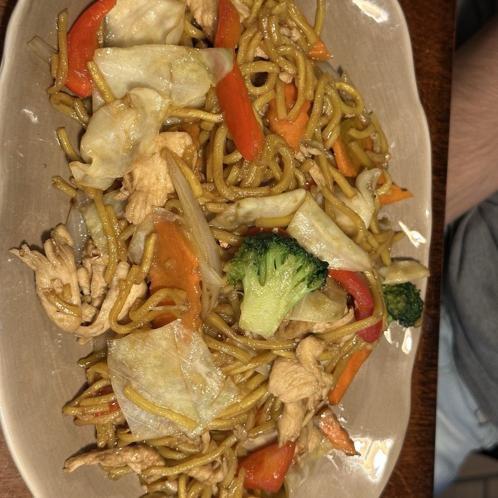 Koracha Thai Restaurant - Low Pad Lo-Mein - Thai Near Me - Bedford, Texas Koracha Thai Restaurant - Low Pad Lo-Mein - Thai Near Me - Bedford, Texas