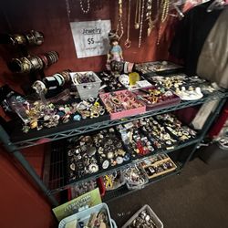 Generations Antique Mall - Trinkets!! Amazing deals