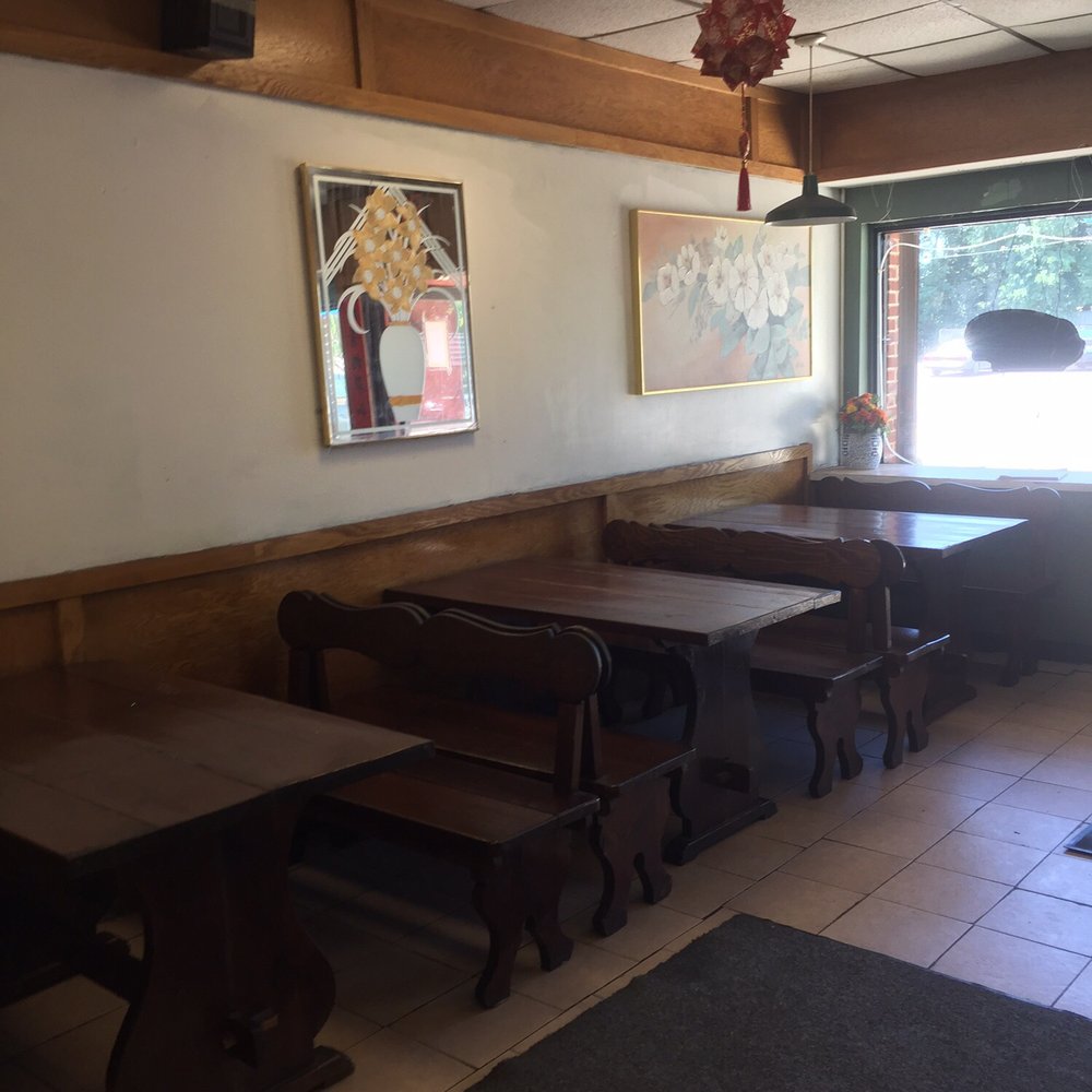 Happy Dragon - Inside - Chinese Near Me - Islip Terrace, New York
