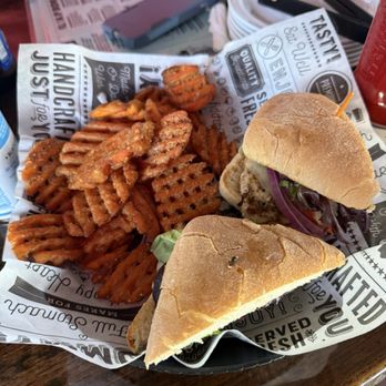 Vanbarry's Public House - Tuscan chicken sandwich with sweet potato waffle fries - New American Near Me - Orlando, Florida Vanbarry's Public House - Tuscan chicken sandwich with sweet potato waffle fries - New American Near Me - Orlando, Florida