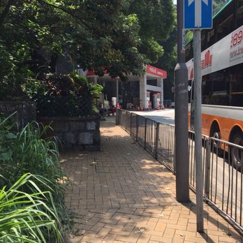 松林炮台 - This is the gas station you would be looking for if you are hiking to Pinewood Battery via Pokefield Road.  The stairs up are on left. - Landmarks & Historical Buildings Near Me - Hong Kong, HK