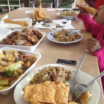 Young's Fortune Restaurant - Entire Table Rice Servings - Chinese Near Me - Metairie, Louisiana