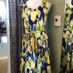 Deja Vu Consignment Shop - Perfect for the summer!