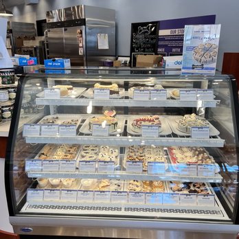 Three Dog Bakery - The Heights - Fresh baked dog treats - Pet Stores Near Me - Houston, Texas Three Dog Bakery - The Heights - Fresh baked dog treats - Pet Stores Near Me - Houston, Texas