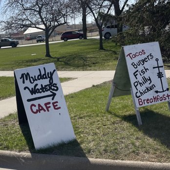 Savanna Marina Cafe - Outside - Breakfast & Brunch Near Me - Savanna, Illinois Savanna Marina Cafe - Outside - Breakfast & Brunch Near Me - Savanna, Illinois