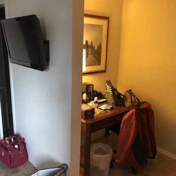 Wine Valley Inn - Separate desk area - Hotels Near Me - Prosser, Washington Wine Valley Inn - Separate desk area - Hotels Near Me - Prosser, Washington