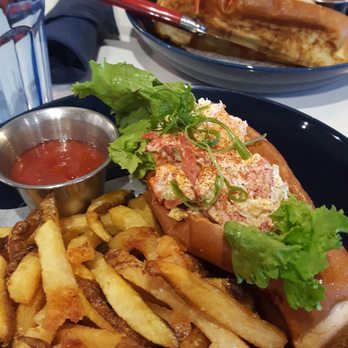 Garbo’s - Garbo's Lobster roll (Maine style) - Seafood Near Me - Austin, Texas Garbo’s - Garbo's Lobster roll (Maine style) - Seafood Near Me - Austin, Texas