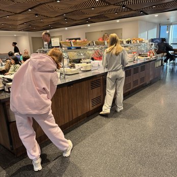 The Centurion Lounge - Buffet - Airport Lounges Near Me - Denver, Colorado