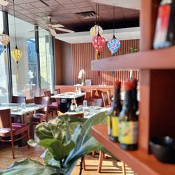 Eating Fresh - Seating
