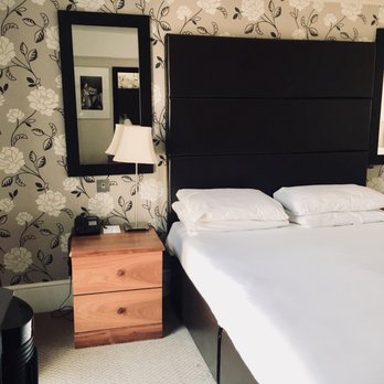 Queens Hotel - Hotels Near Me - Brighton, BNH