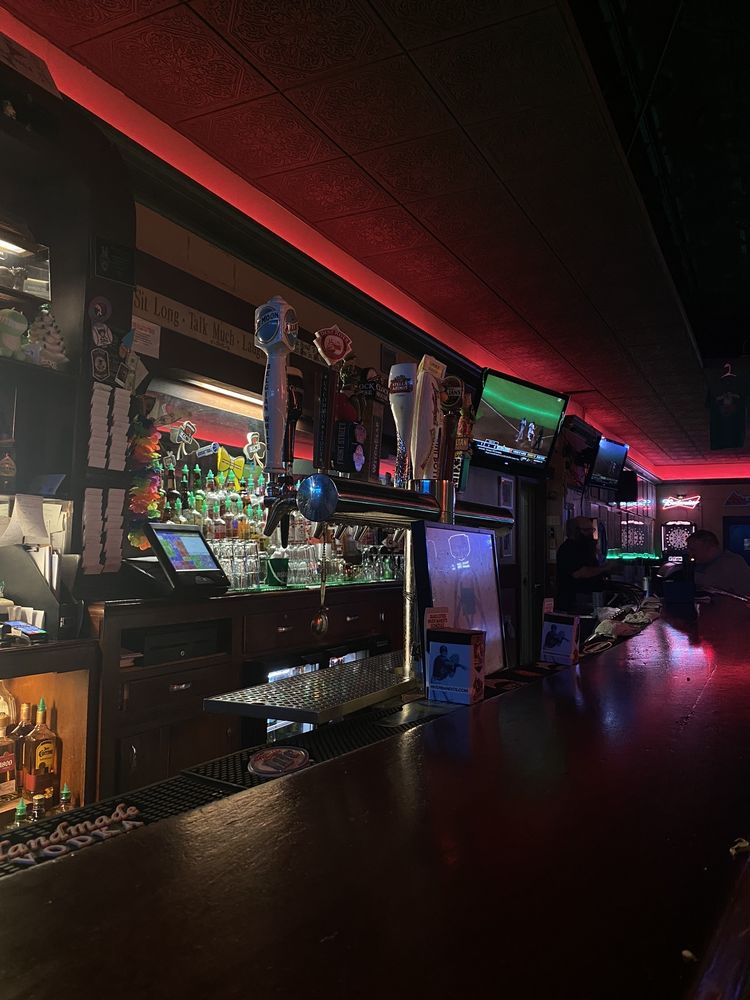 Social spots from Mac's Tavern