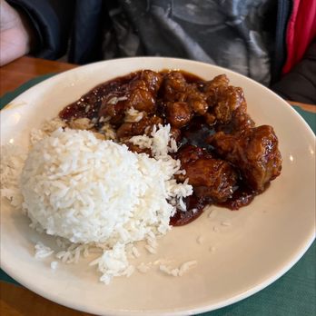 Asean Bistro - General Tso's Chicken - Asian Fusion Near Me - Columbia, Maryland Asean Bistro - General Tso's Chicken - Asian Fusion Near Me - Columbia, Maryland