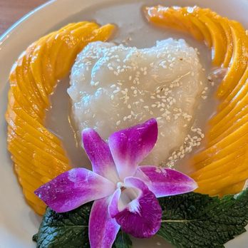 Thai Thai West Mission - Mango with sticky rice - Thai Near Me - San Marcos, California Thai Thai West Mission - Mango with sticky rice - Thai Near Me - San Marcos, California