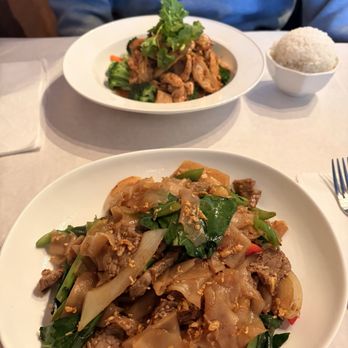 Ridge Thai - Thai Near Me - Ridgewood, New Jersey