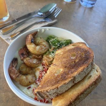 Toast - Shrimp and grits - New American Near Me - Norfolk, Virginia